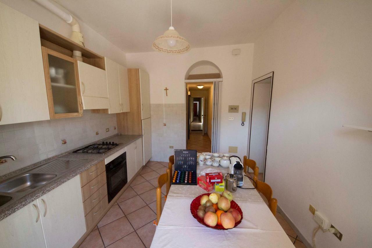 Bed & Breakfast Porta Santi Cesena Exterior photo